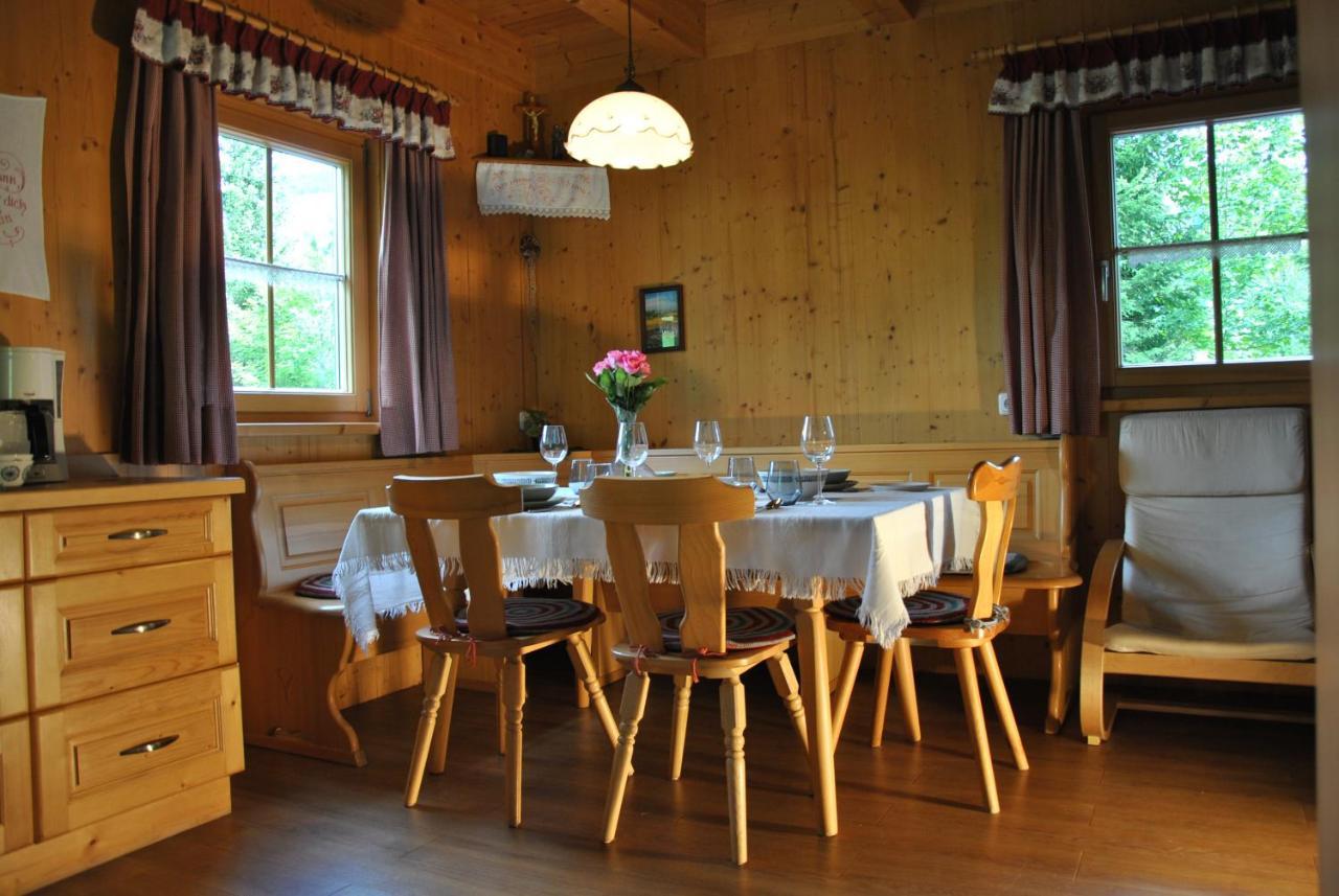 Chalet Am Teich Familie Gaenser Villa Feistritz am Kammersberg Bagian luar foto